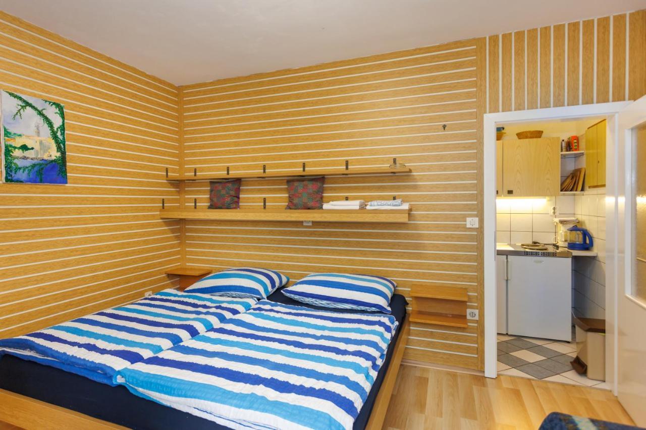Apartments Pika 克尔克 外观 照片