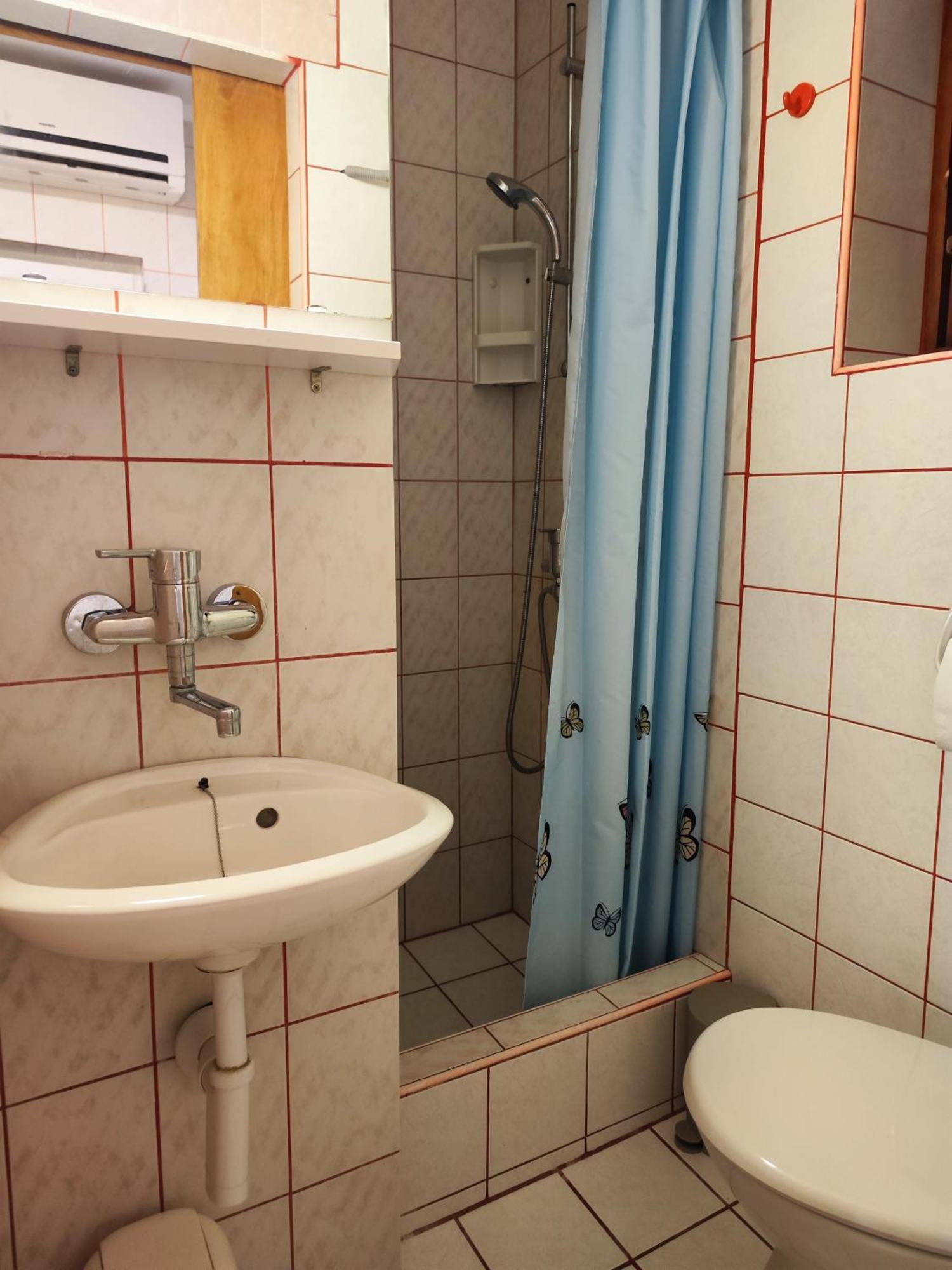 Apartments Pika 克尔克 外观 照片